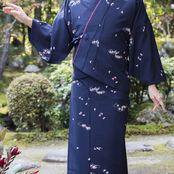【NEW】 Dタイプ二部式着物・花雲・紺サムネイル